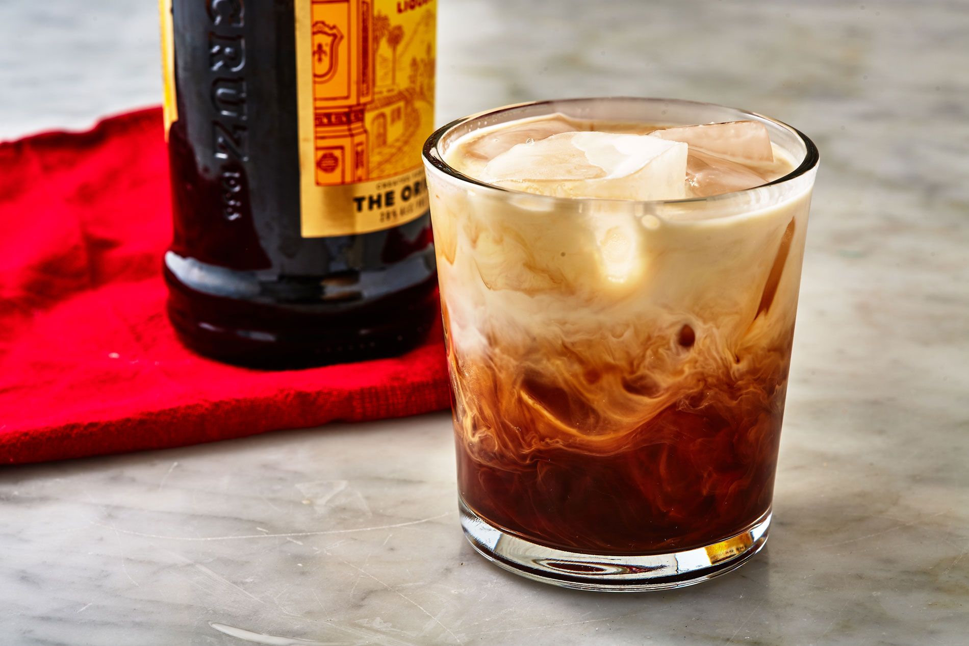 10 Must Known Vodka Cocktails: White Russian Cocktail