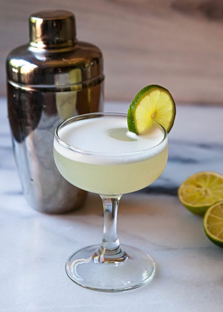 Easy to Make Gin Cocktails: Gimlet
