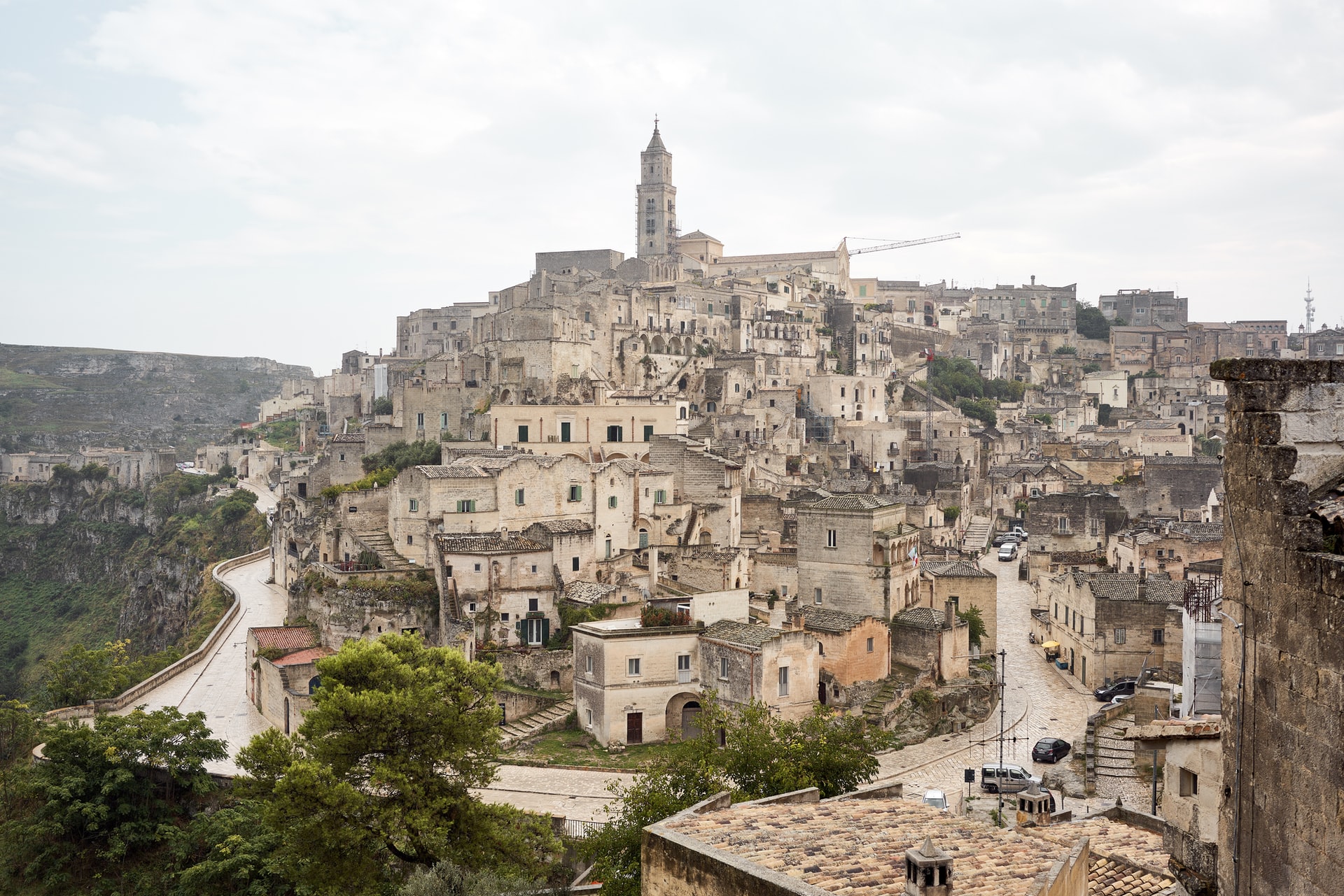 Visiting Italy: Tasting the Best Foods and Enjoying the Most Beautiful Landscapes