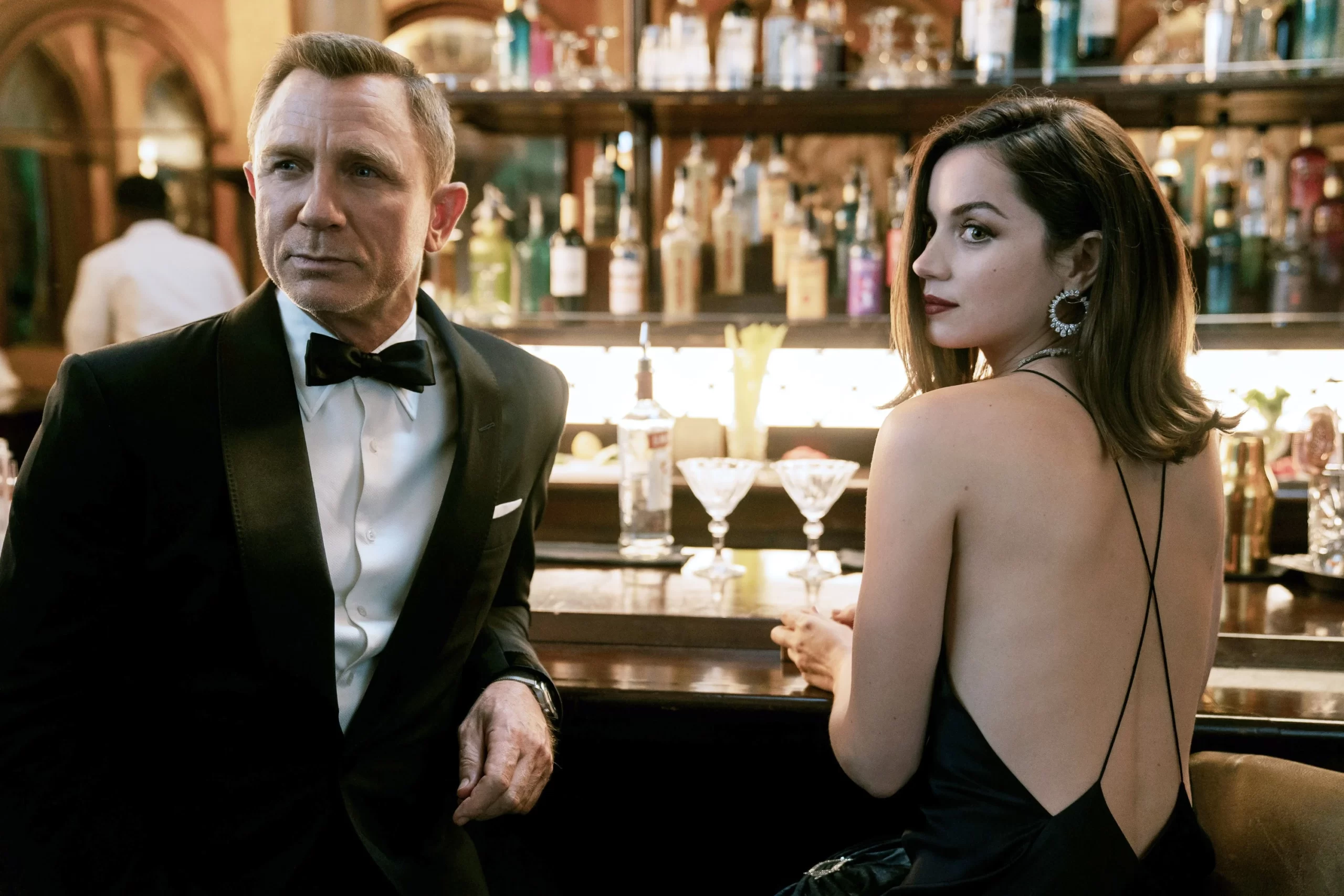 Daniel Craig and Ana De Armas in No Time To Die